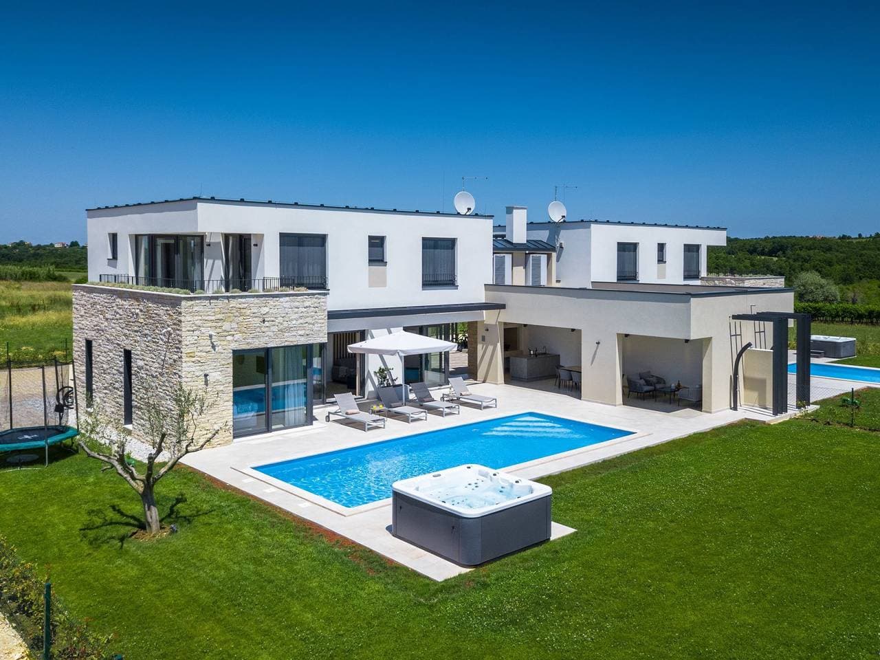 Luxuriöse Villa Bella 1