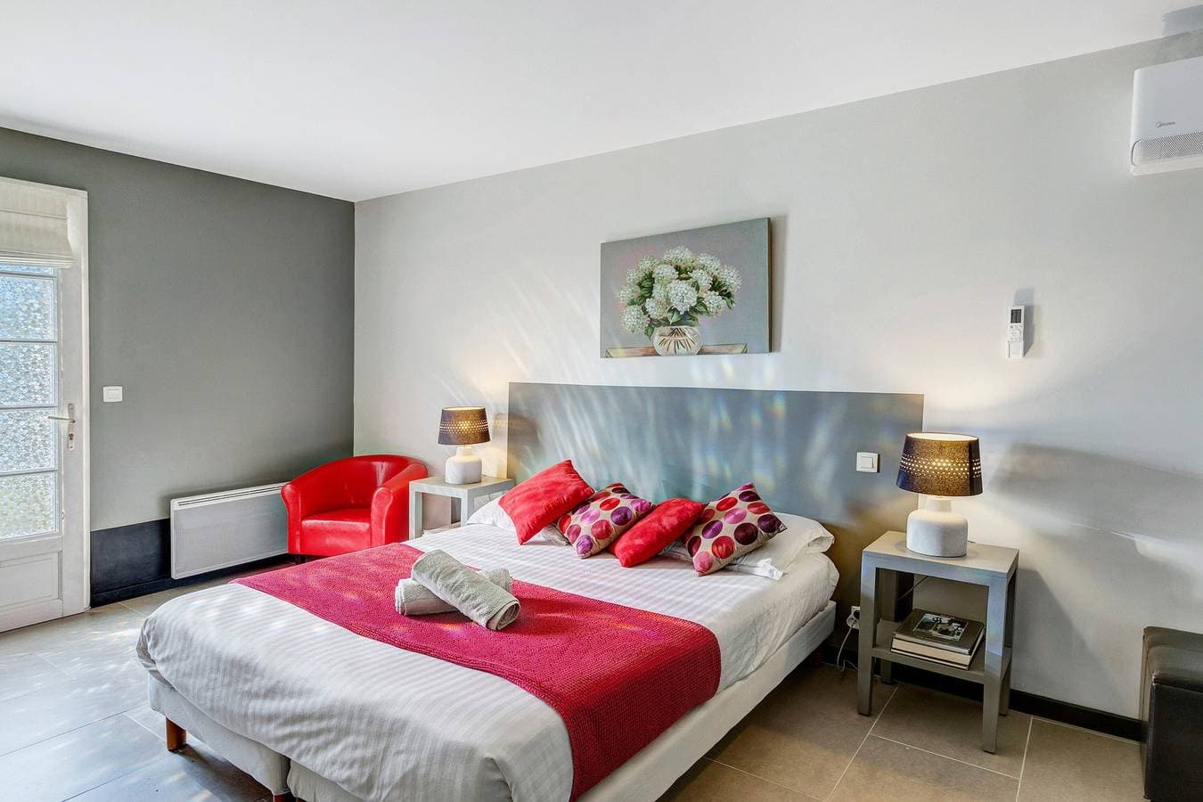 Foto 4 von 32: Gästezimmer „Chambre Grise“ mit Gemeinschaftspool, nahe Sarlat