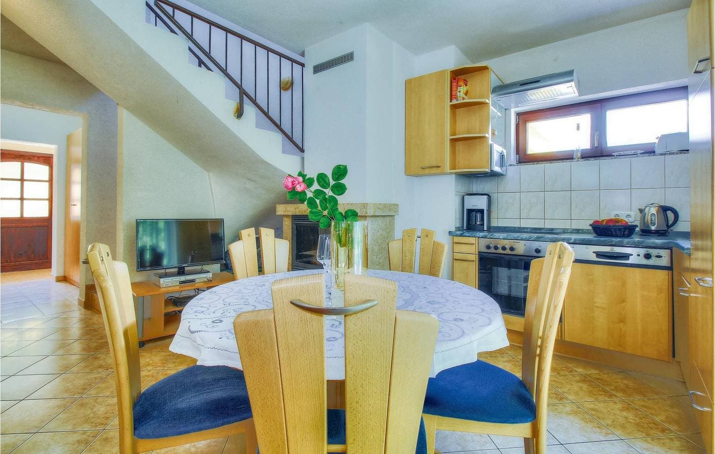 Foto 5 von 26: Apartment am Meer mit Pool, WLAN und Parkplatz in der Nähe von Montrin