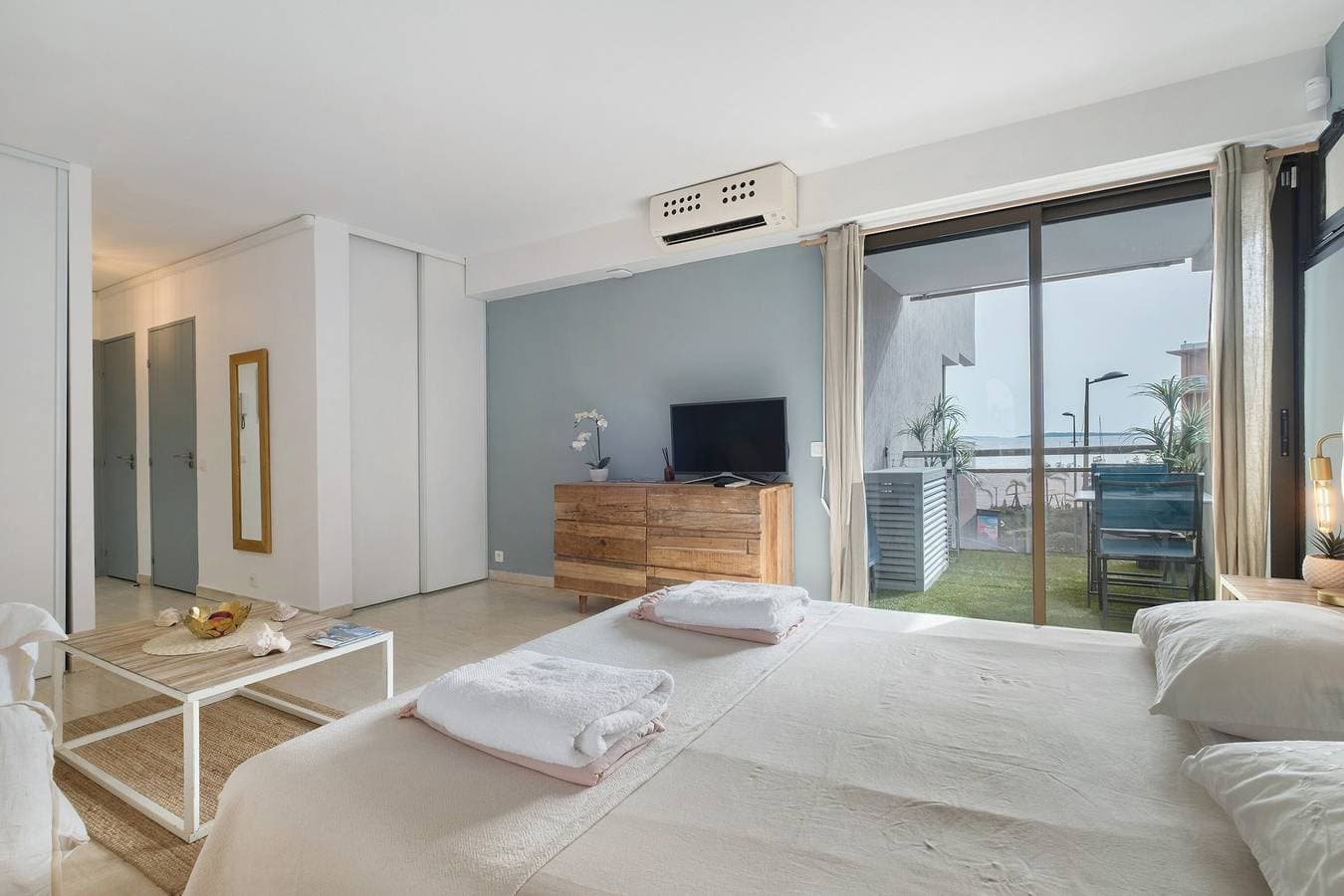 Foto 11 von 20: Studio „La Tranquillité Bleue“ mit WLAN und Klimaanlage