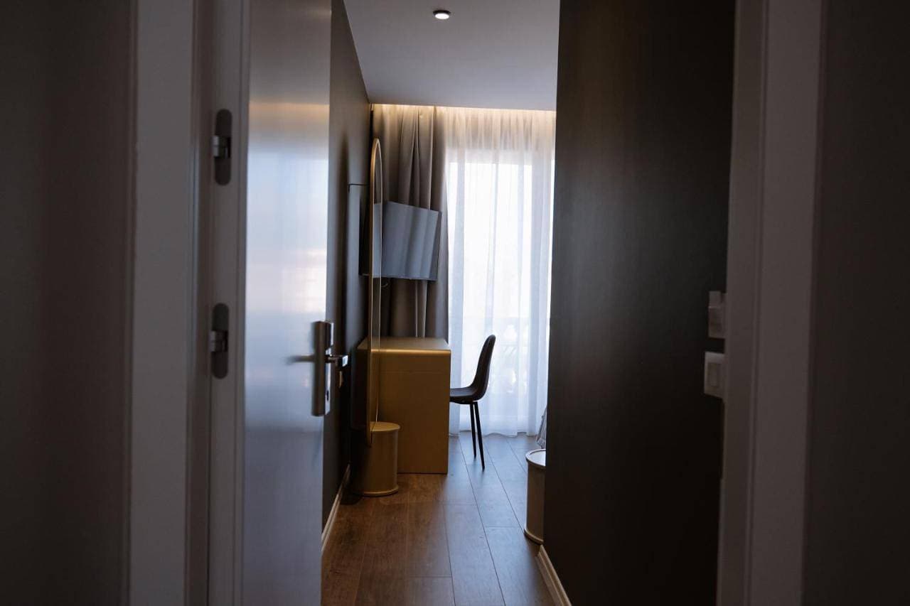 Foto 8 von 16: Double Room with Balcony