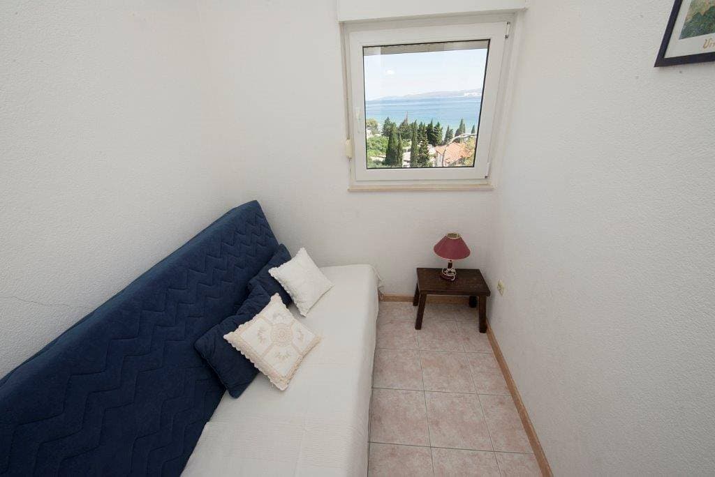 Foto 10 von 47: Studioapartment in Duće mit Meerblick, Balkon, Klimaanlage, W-Lan (132-1)