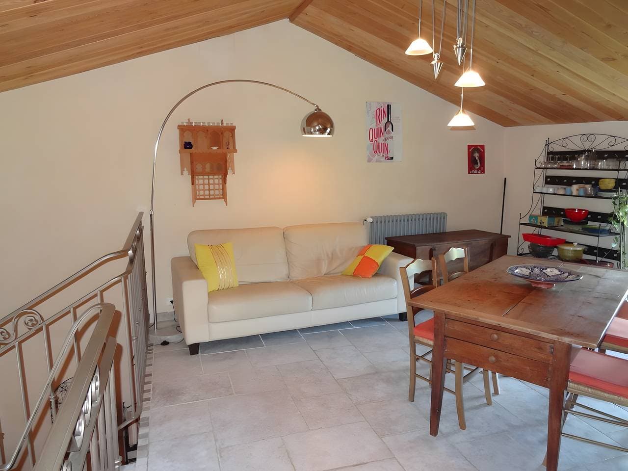 Foto 3 von 14: Ferienhaus 'Gîte 2 mit privatem Pool', Bergblick, privatem Pool & WLAN