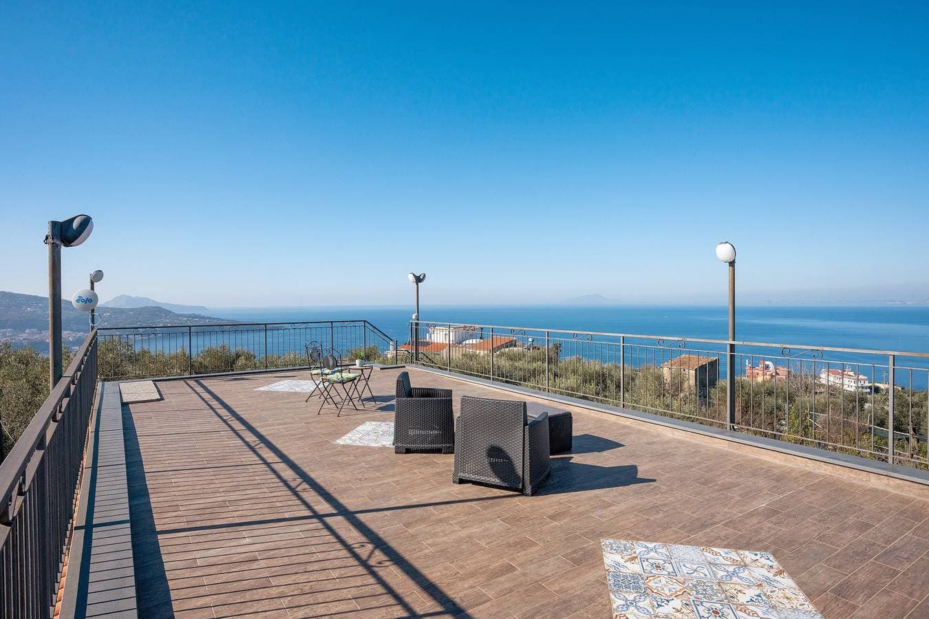 Foto 7 von 22: Ferienhaus 'Camera Limone Con Vista Mare' mit Meerblick, Wi-Fi und Klimaanlage