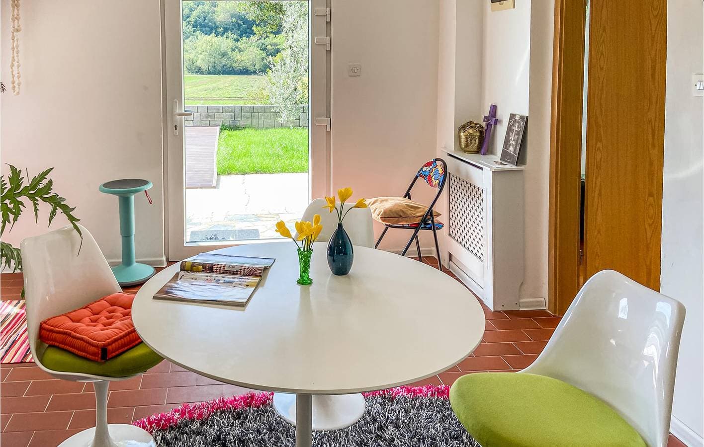 Foto 6 von 37: Charmante 74 m² große Wohnung mit Terrasse, Pool und WLAN für Ihren perfekten Urlaub