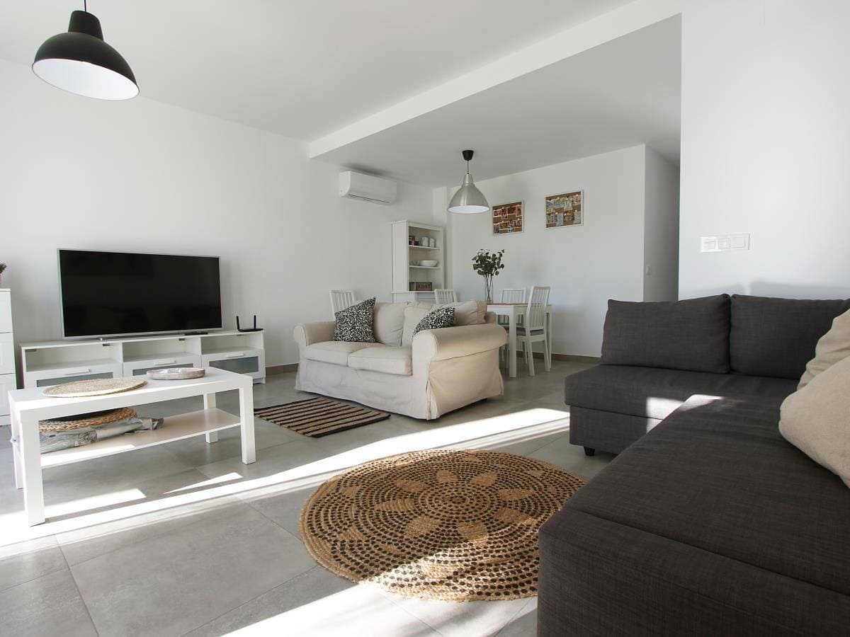 Foto 3 von 30: Casa Elena - Modernes, komfortables Reihenhaus mit Gemeinschaftspool in Strandnähe