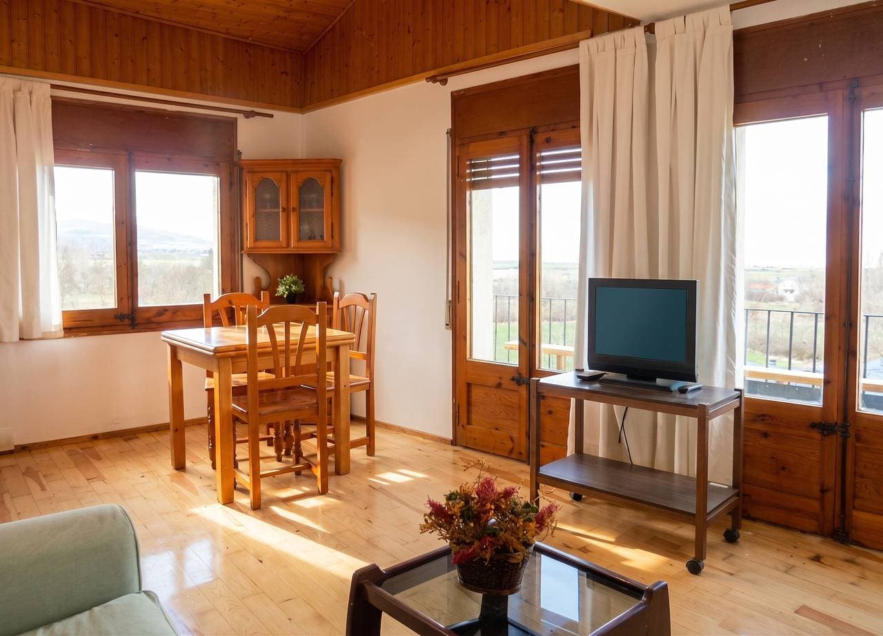 Foto 7 von 26: Gemütliche Wohnung in Alp 60 m² mit Balkon und Aussicht!