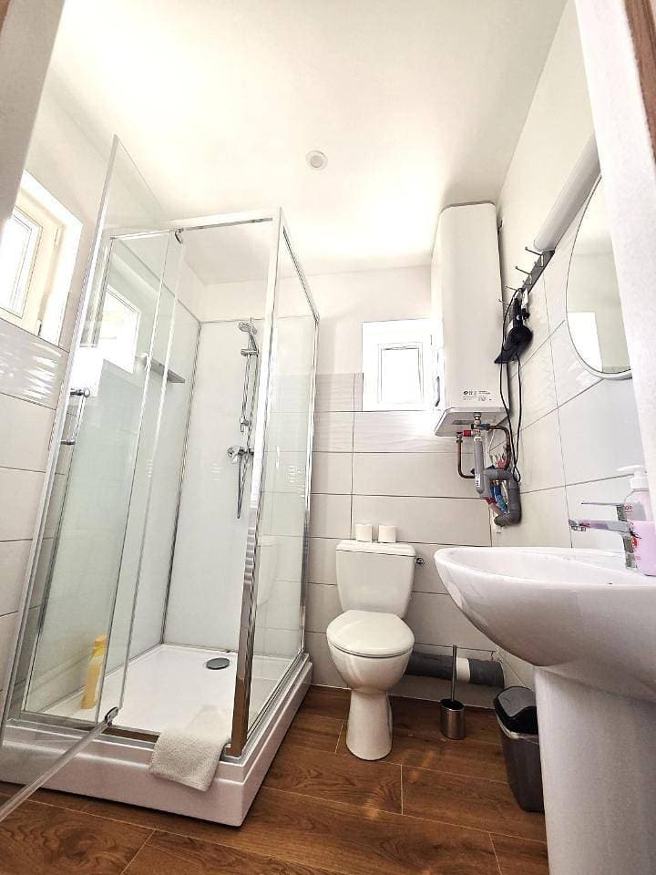 Foto 12 von 18: Double Room with Private Bathroom