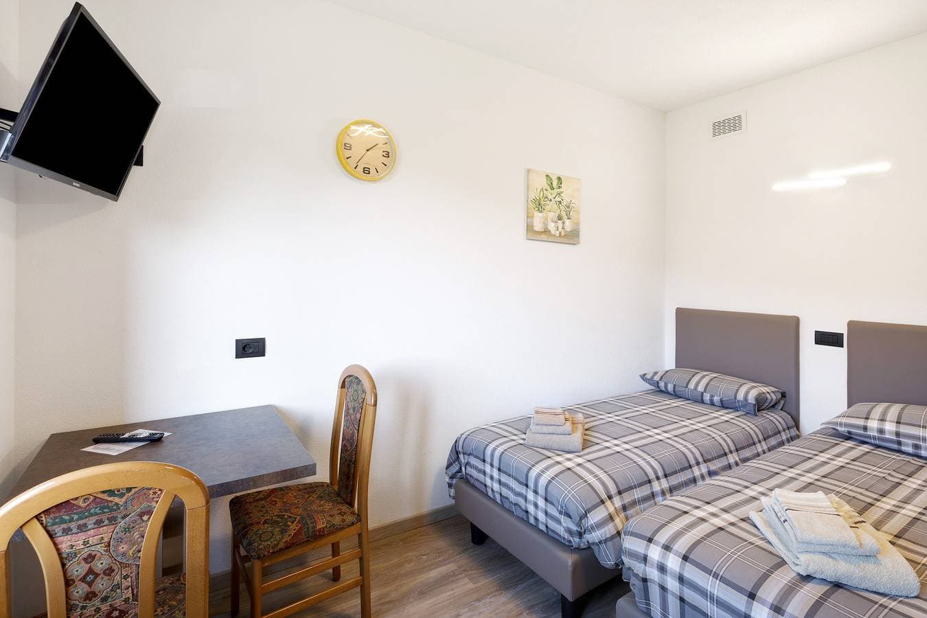 Foto 8 von 14: Ferienwohnung 'Gino' mit Bergblick, privatem Garten und WLAN