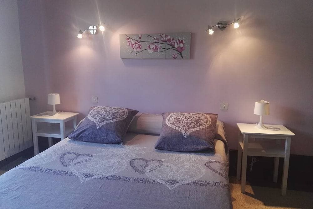 Foto 2 von 30: Traditionelles, baskisches Ferienhaus mit Swimmingpool und Sommerküche