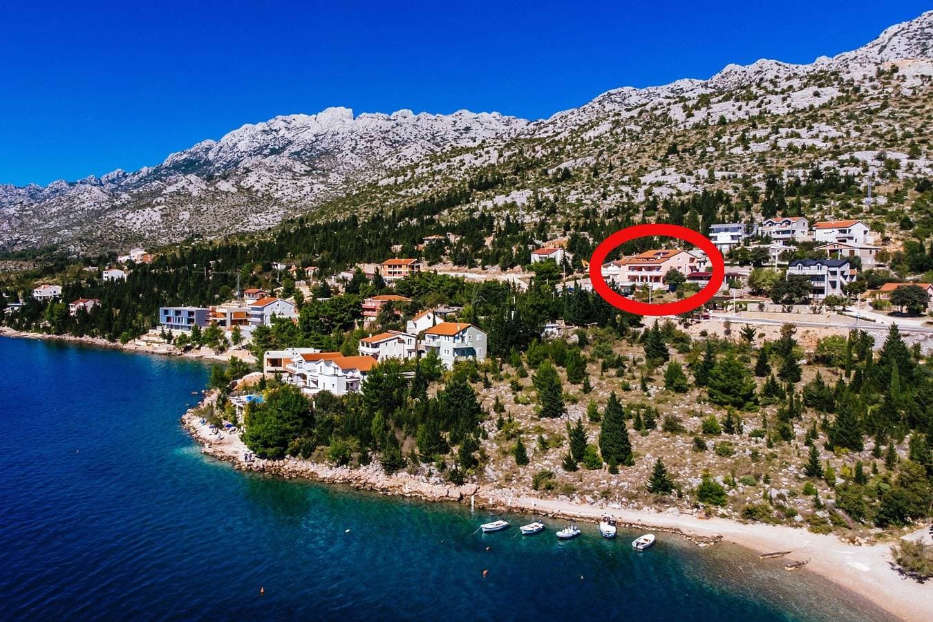 Foto 2 von 20: Studio Appartement mit Balkon und Meerblick Starigrad, Paklenica As-16421-a