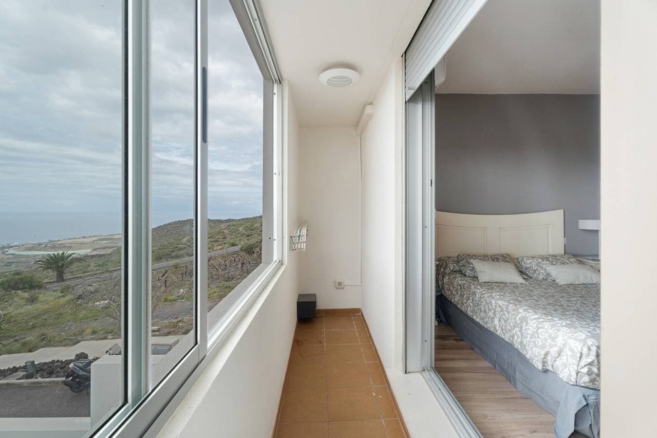 Foto 9 von 34: Freistehende Villa in exklusiver Wohngegend von Chayofa, nahe Los Cristianos