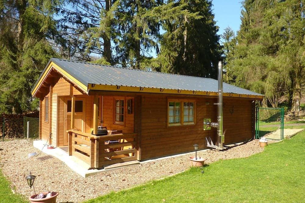 Holz-Blockhaus für vier Personen mit Terrasse 1