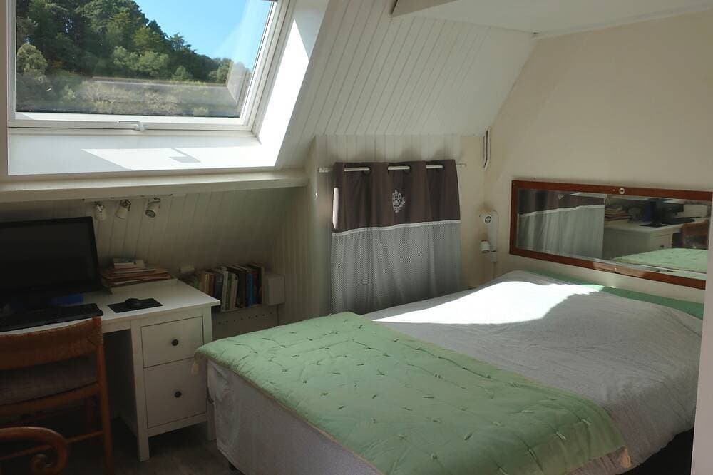 Foto 2 von 18: \"New Villa les Pieds dans l'eau. Beautiful sea view