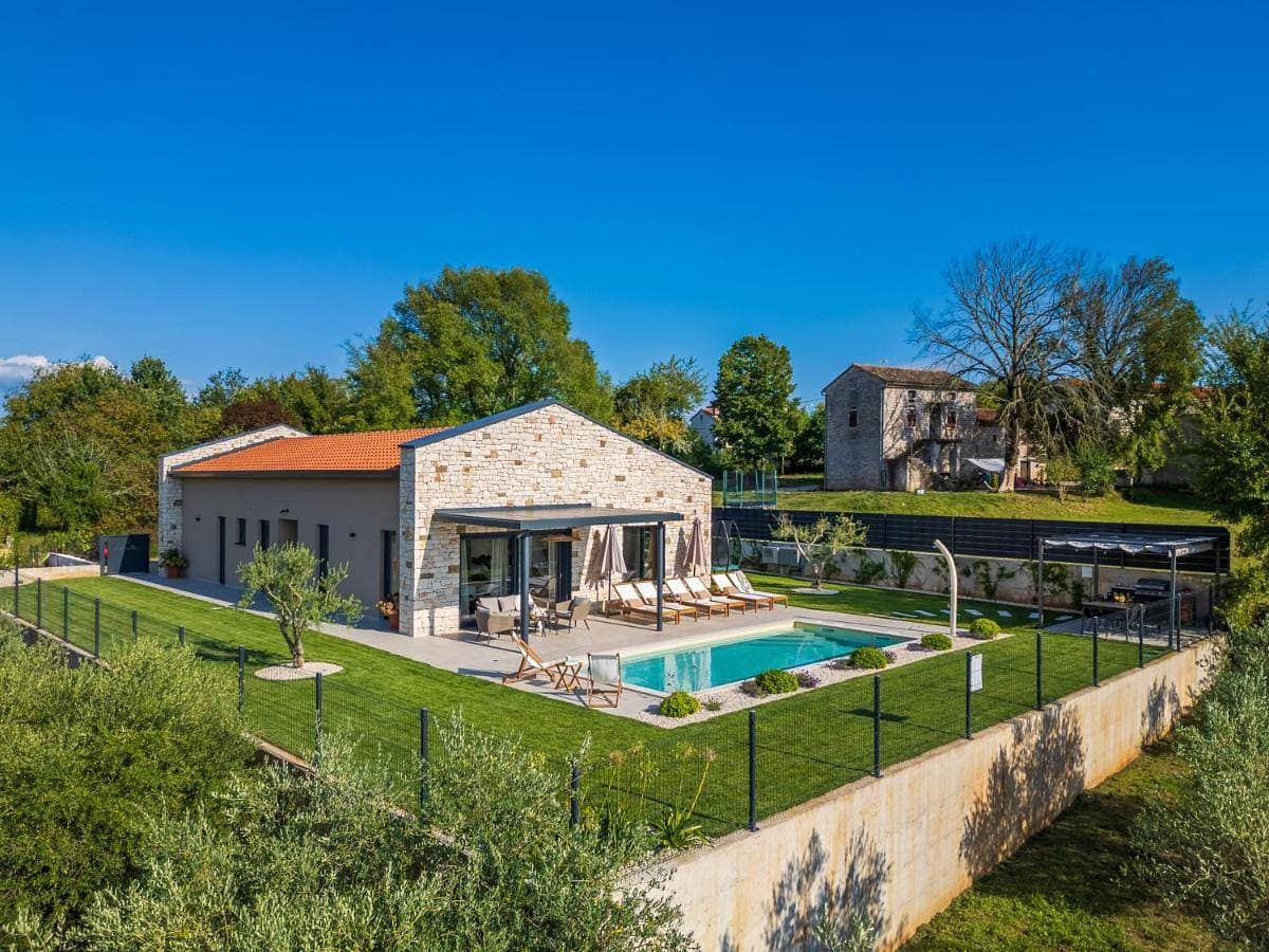 Foto 4 von 64: Three-Bedroom Villa