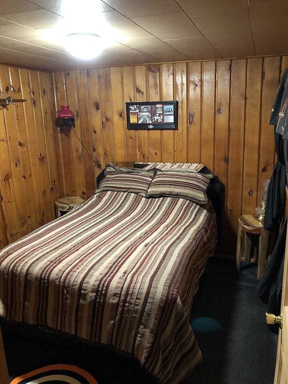Foto 11 von 17: Moderne 2 Schlafzimmer, 1 Bad, nur wenige Schritte vom Au Train River