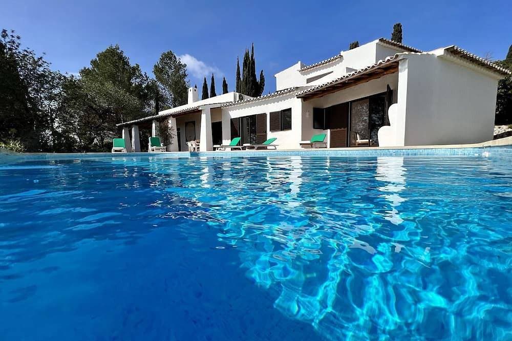 Portimão Bellevue Villa With Pool 1