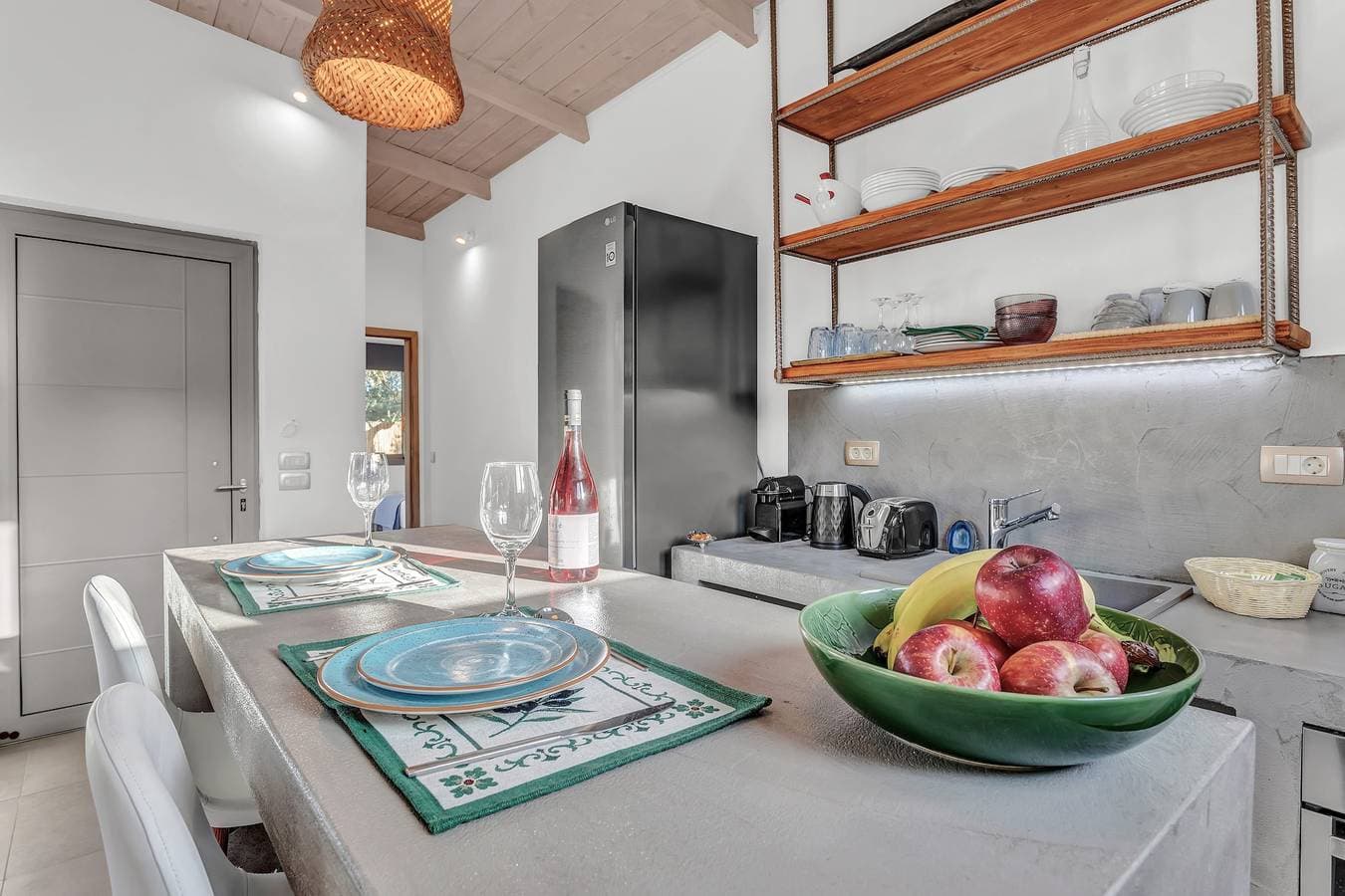 Foto 7 von 33: Ferienhaus 'Natura Oliva House' mit Bergblick, privater Terrasse und WLAN