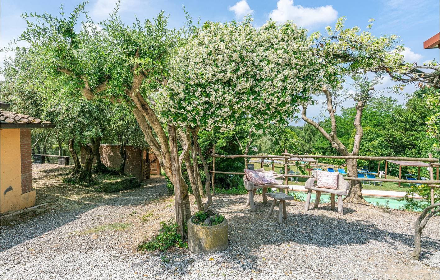 Foto 7 von 42: Appartement mit Pool in der Nähe des toskanischen Stadtzentrums