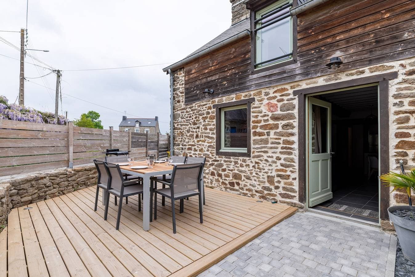 Foto 2 von 12: Ferienhaus für 4 Personen mit Terrasse
