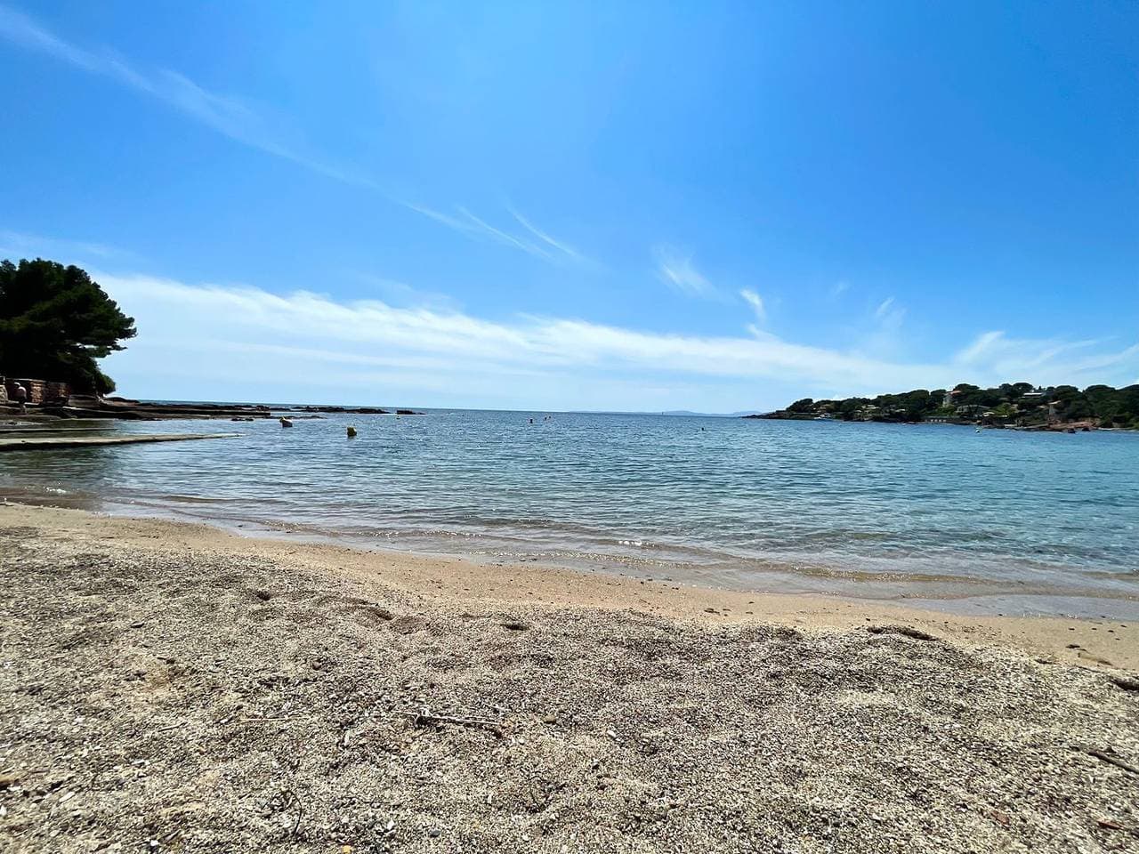 Foto 7 von 31: 4-Sterne Ferienwohnung direkt am Strand mit Meerblick und Pool - in Toplage