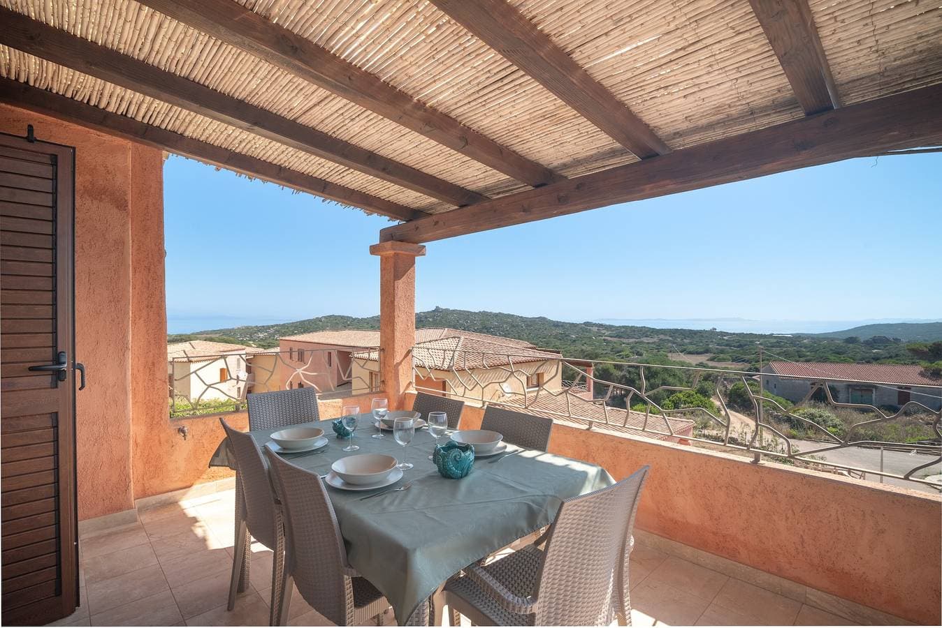 Foto 2 von 27: Ferienwohnung "La Pavoncella" mit Meerblick, privater Terrasse und Klimaanlage