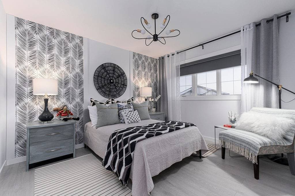 Foto 8 von 31: Luxurious House in a Desired Location, King Bed