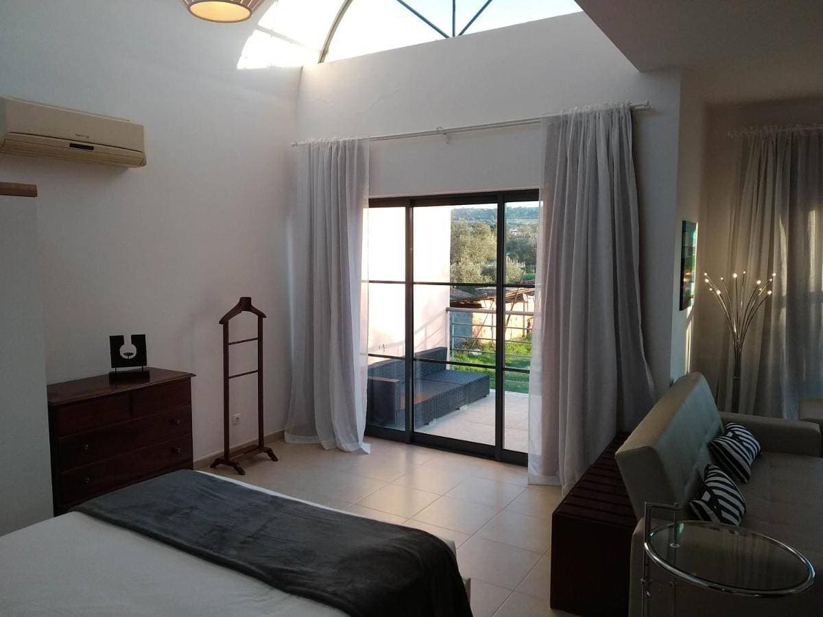 Foto 4 von 37: Studio Apartment