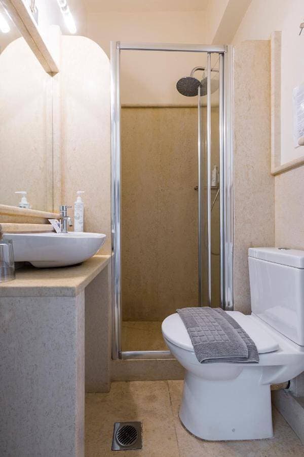 Foto 4 von 19: Double or Twin Room with Window