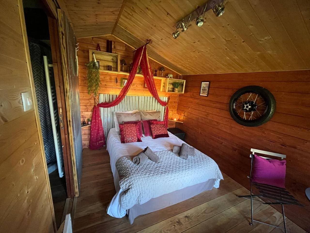 Foto 8 von 15: Double Room with Terrace