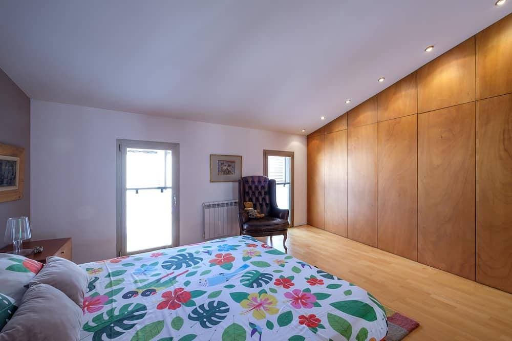 Foto 3 von 30: Modernes Haus mit viel Licht und große Gärten