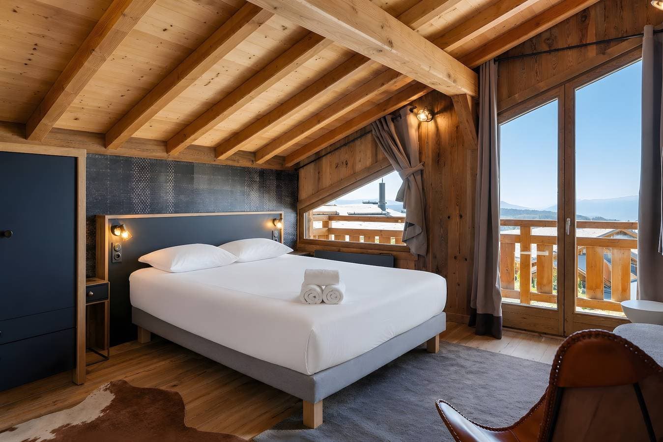 Foto 10 von 35: Neues, luxuriöses Chalet mit Panoramablick und Whirlpool