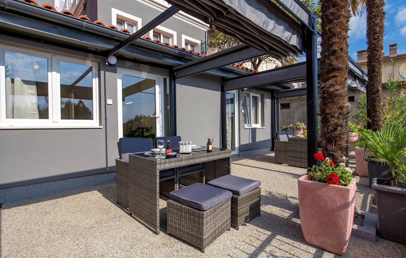 Foto 10 von 23: Apartment mit Meerblick, WLAN, Terrasse und Parkplatz in Strandnähe