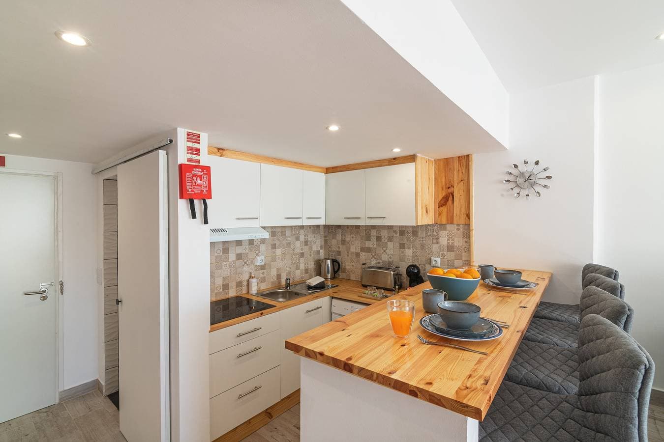 Foto 6 von 20: Duplex-Apartment T2 Montechoro mit Gemeinschaftspool, WLAN und Klimaanlage