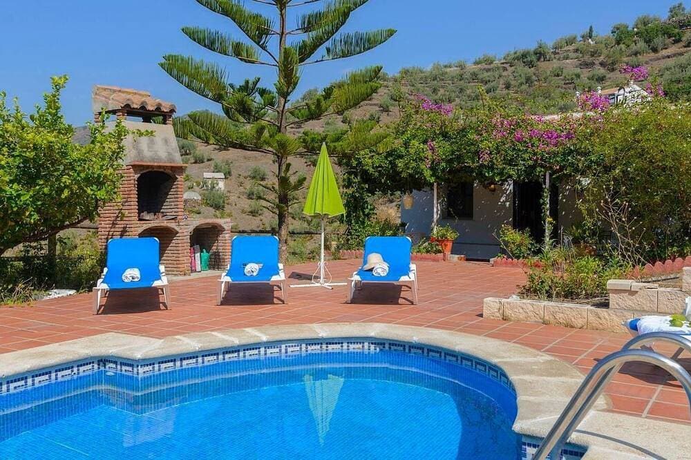 Casa Fuentezuelas Sayalonga 1