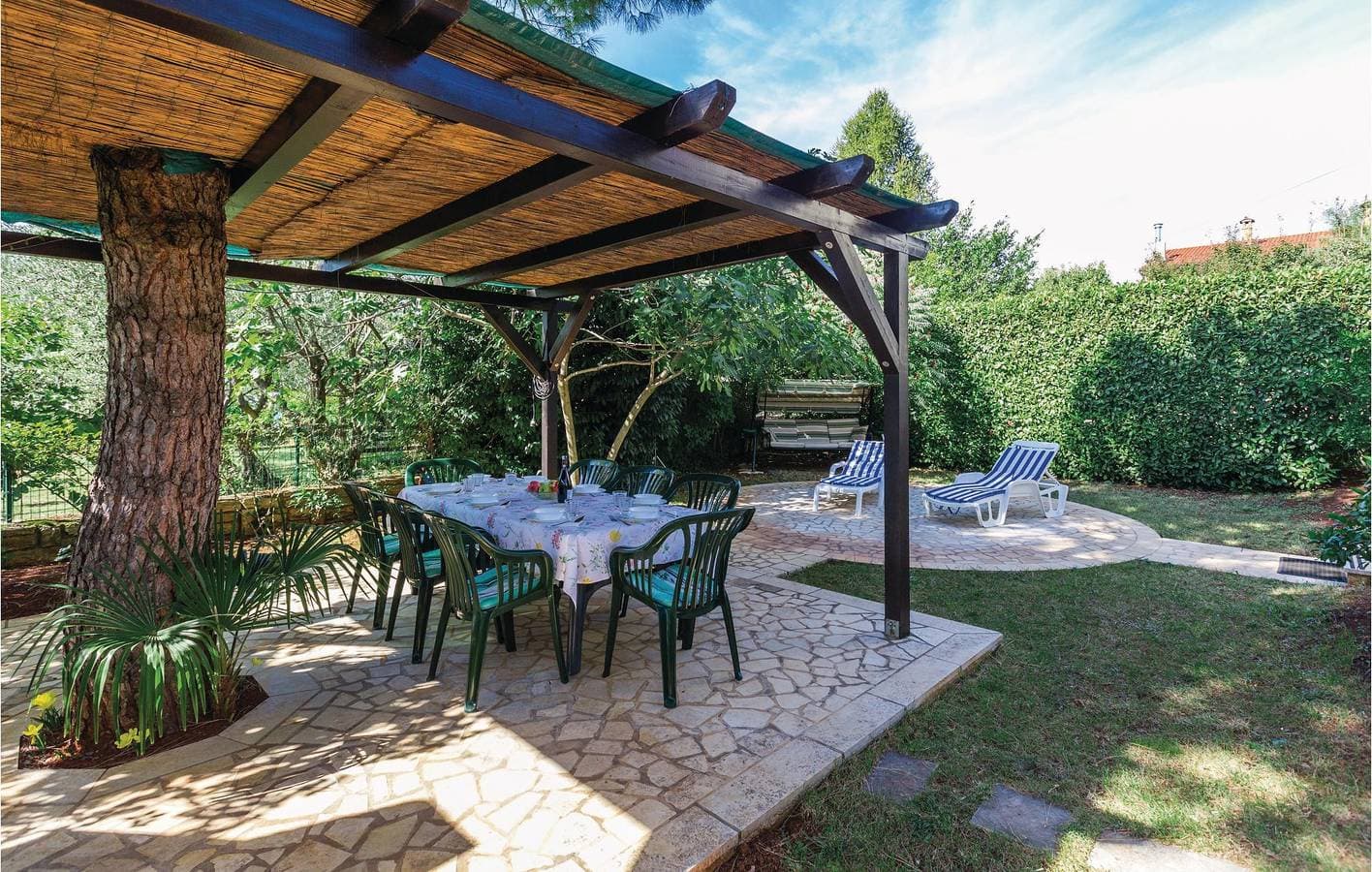 Foto 8 von 37: Urlaub am Meer: Gemütliche Ferienwohnung mit Aussicht, WLAN und Terrasse