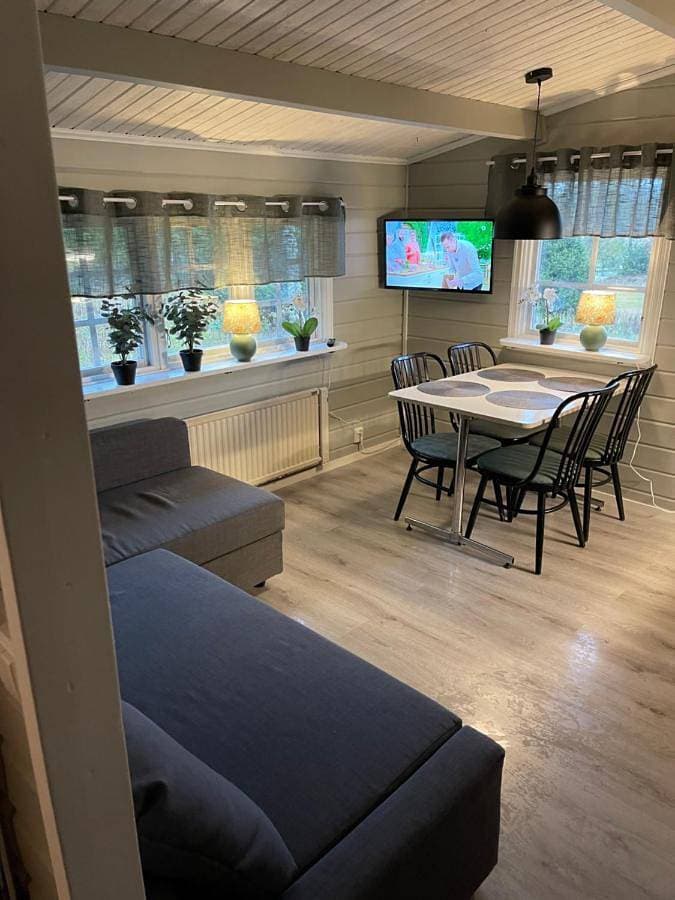 Kvarnsjöns Naturcamping Stuga 3 1