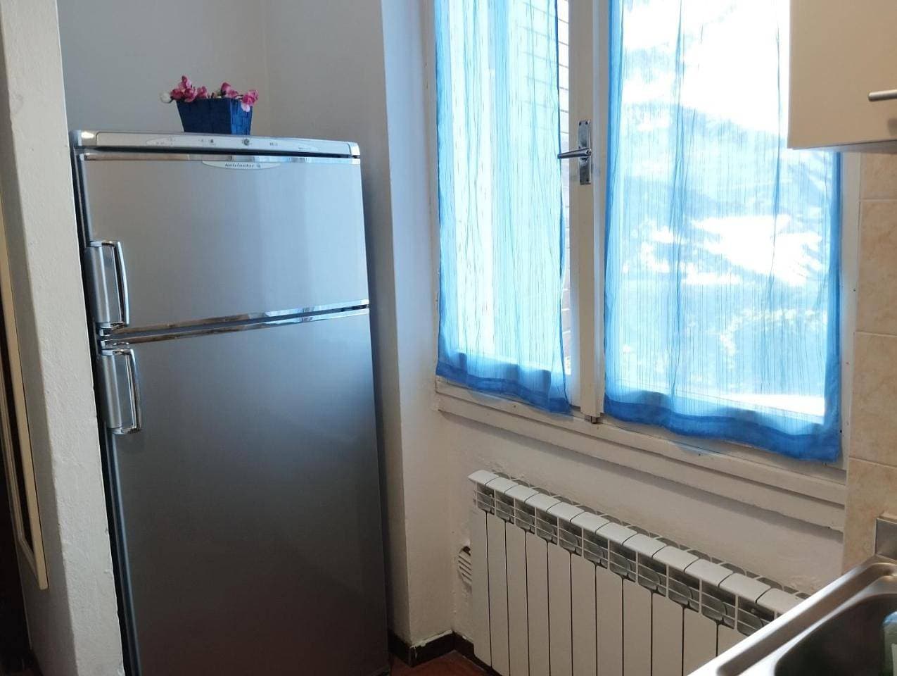Foto 6 von 49: Two-Bedroom Apartment