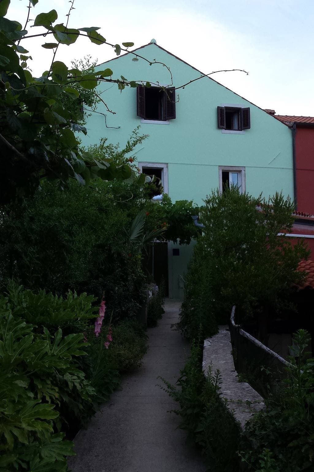 Foto 3 von 21: 1-Zimmer-Ferienwohnung mit Klima Nerezine, Losinj -a