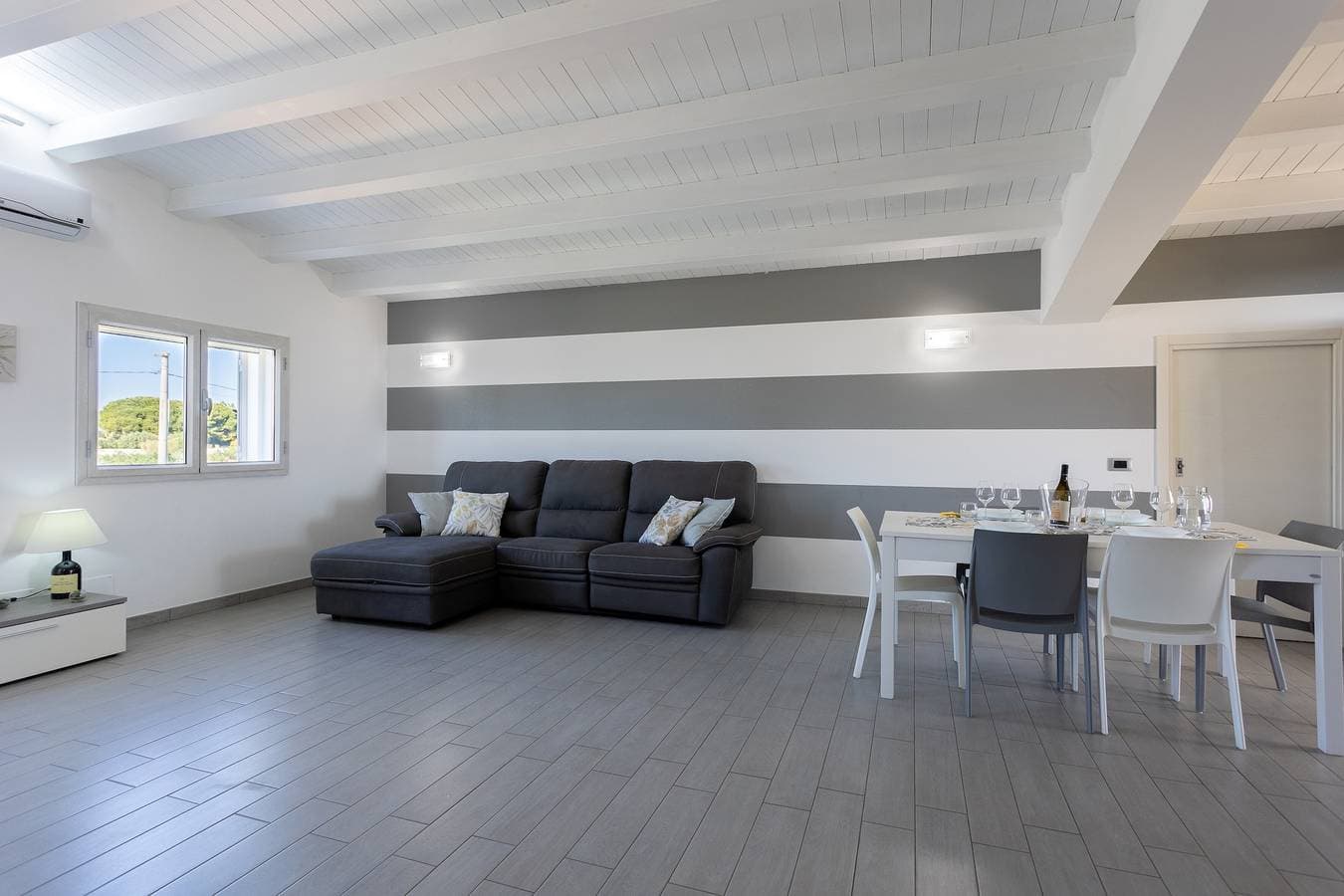 Foto 6 von 44: Ferienhaus 'Torre Del Mare' mit privatem Pool, privater Terrasse und WLAN