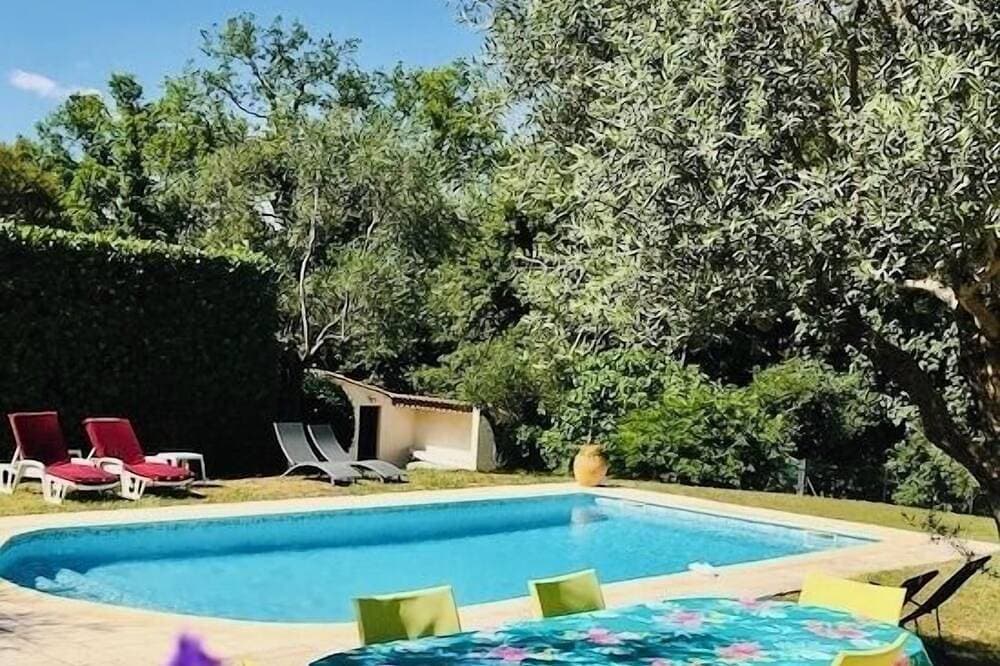 Foto 13 von 30: Charming house with air conditioning 5P+cottage +5P Heated pool Setting Provence