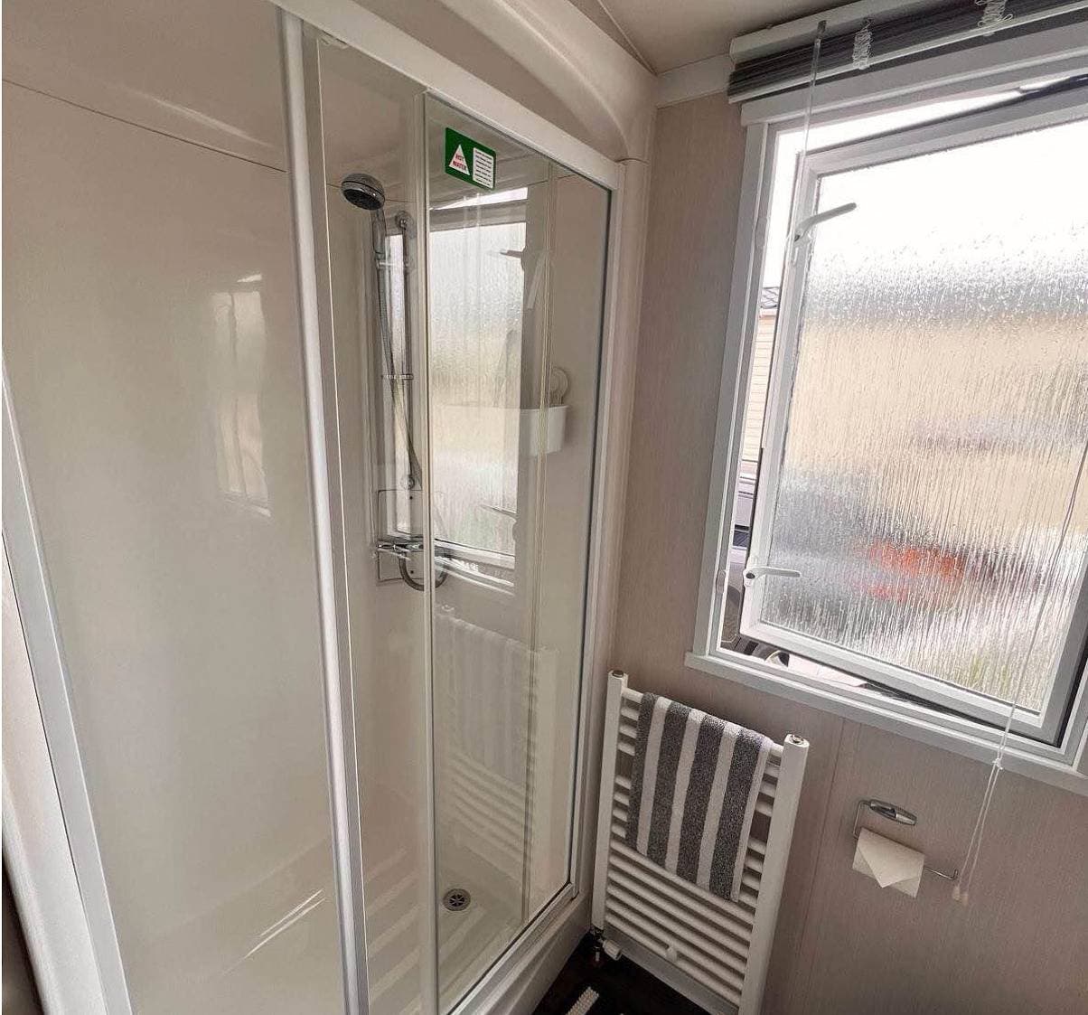 Foto 6 von 13: Lodge für 6 Personen mit Terrasse