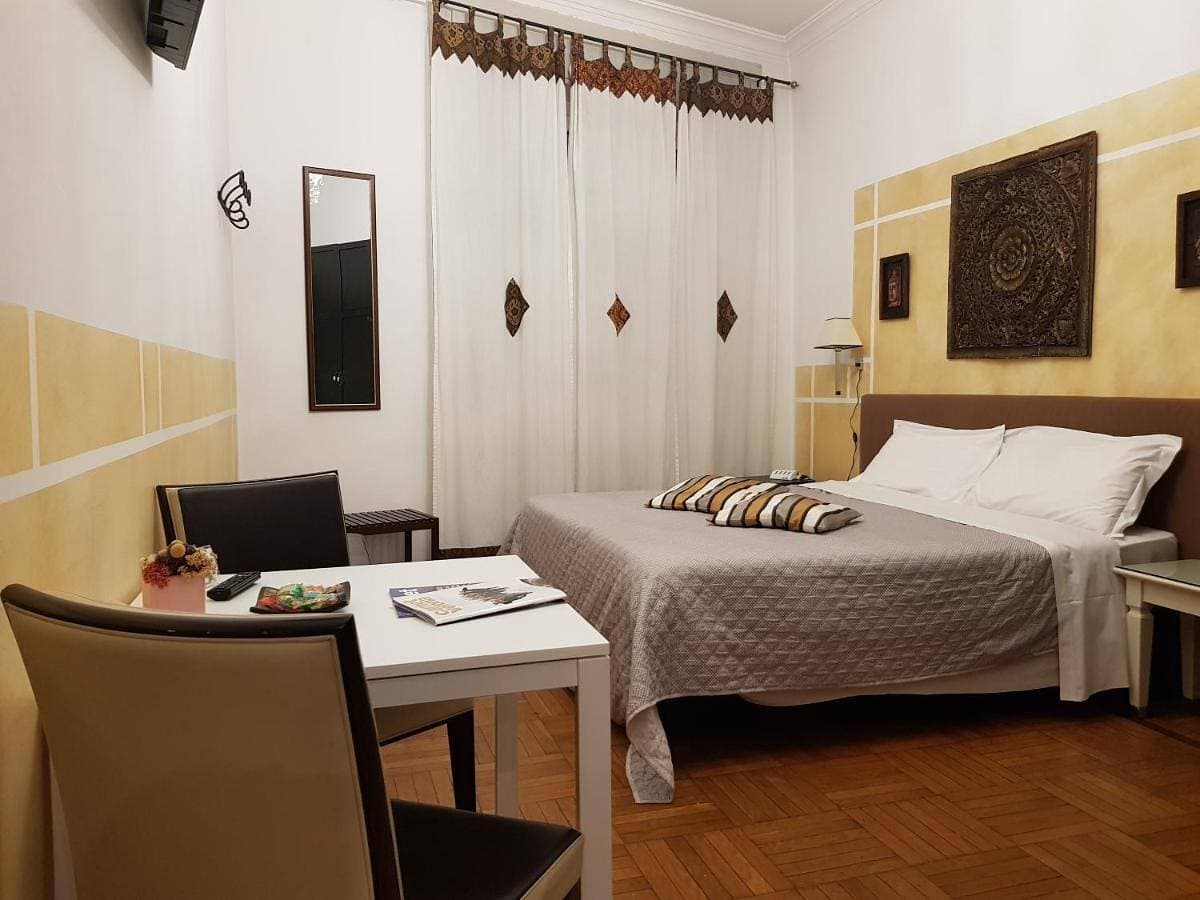 Foto 4 von 5: Double or Twin Room with Shared Bathroom