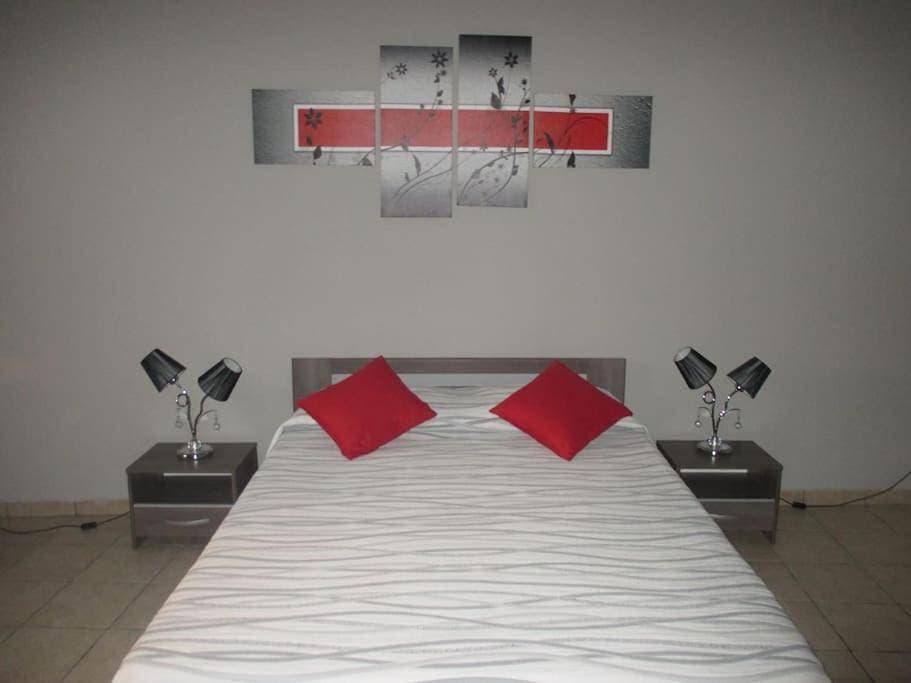 Foto 10 von 17: Double Room with Shared Bathroom