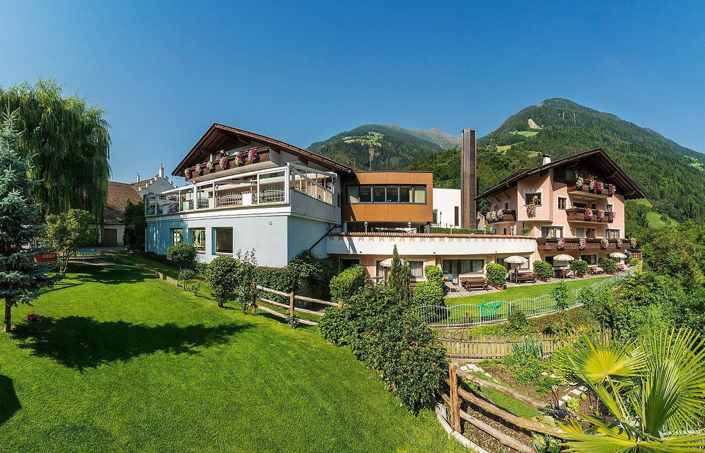 Foto 13 von 21: Ferienwohnung "Alpenhof Lodge Almrose iii" mit Bergblick, Pool & WLAN