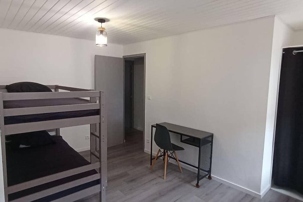 Foto 9 von 12: Two-Bedroom Apartment