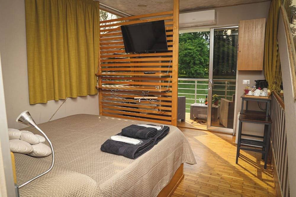 Foto 3 von 10: Floating Dream, Houseboat