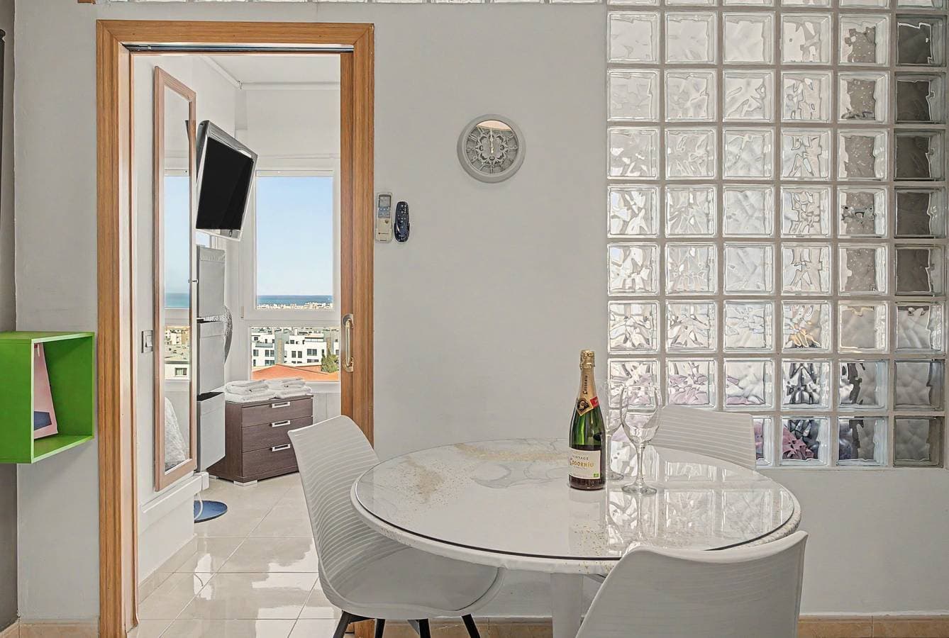 Foto 7 von 24: Apartment 'La Colina' mit Meerblick, WLAN und Klimaanlage