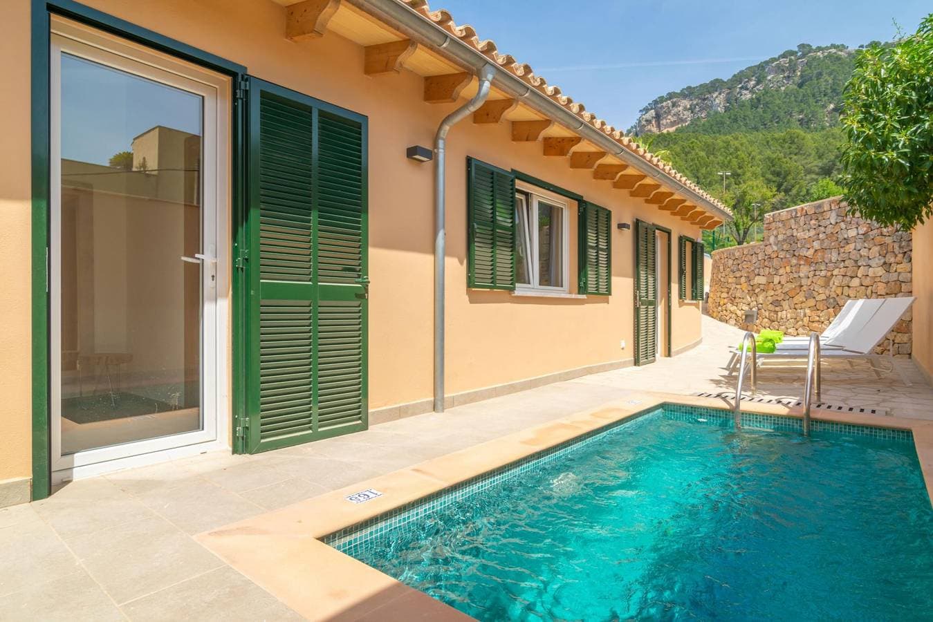 Can Moreu - Stadthaus mit privatem Pool und gratis W-Lan. 1