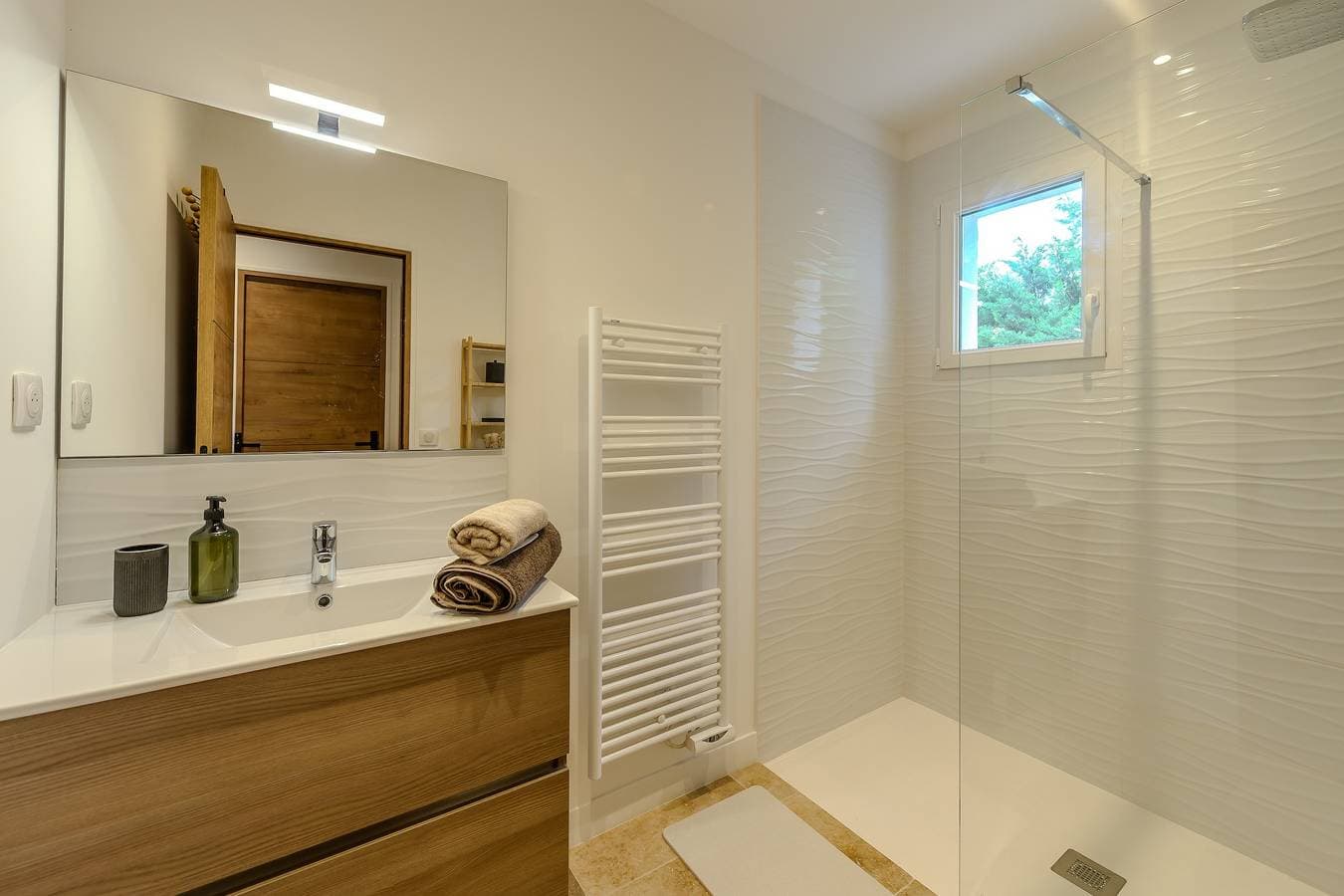 Foto 5 von 12: Ferienwohnung für 6 Personen mit Garten